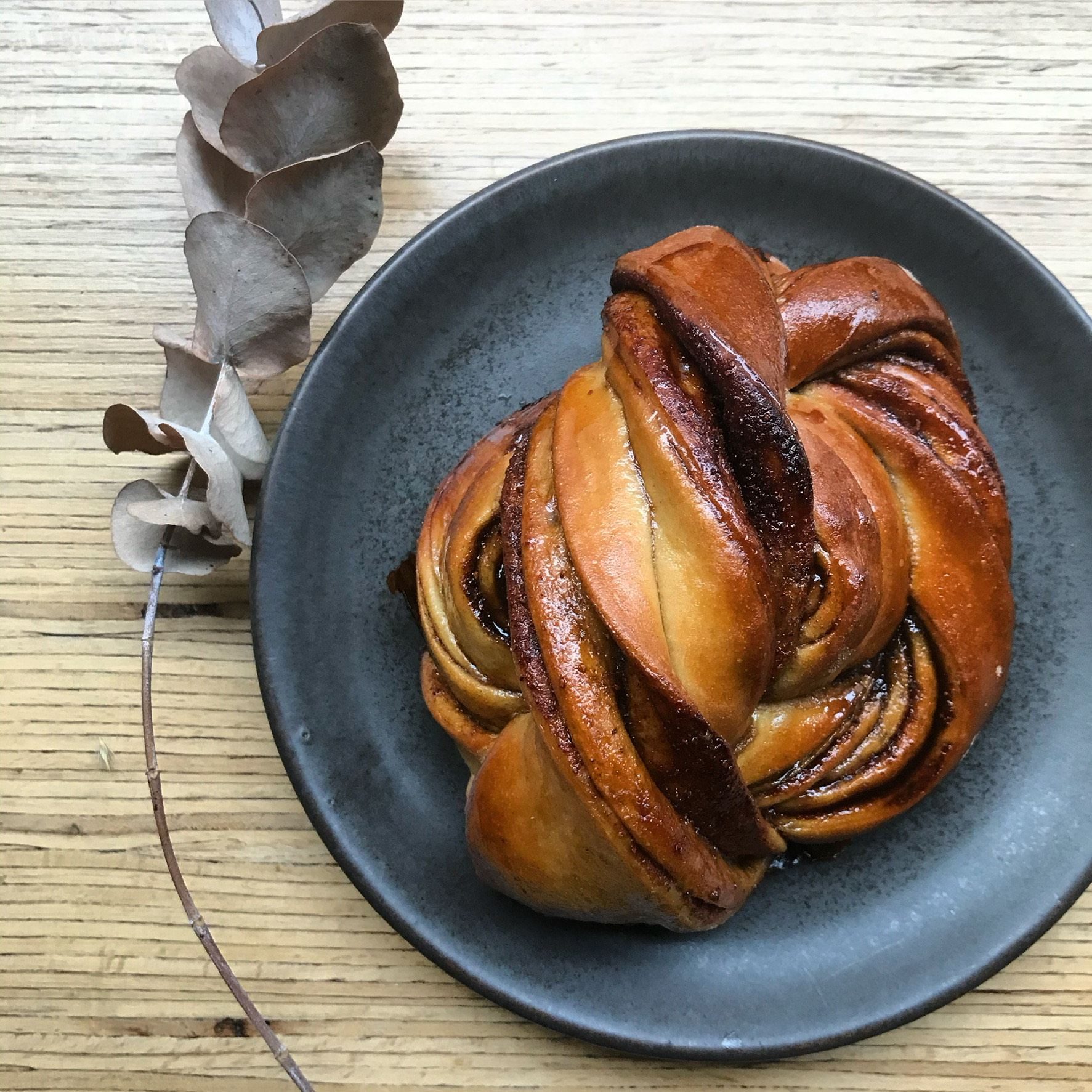 Le Cinnamon Roll de Grounded, Paris © Grounded Paris