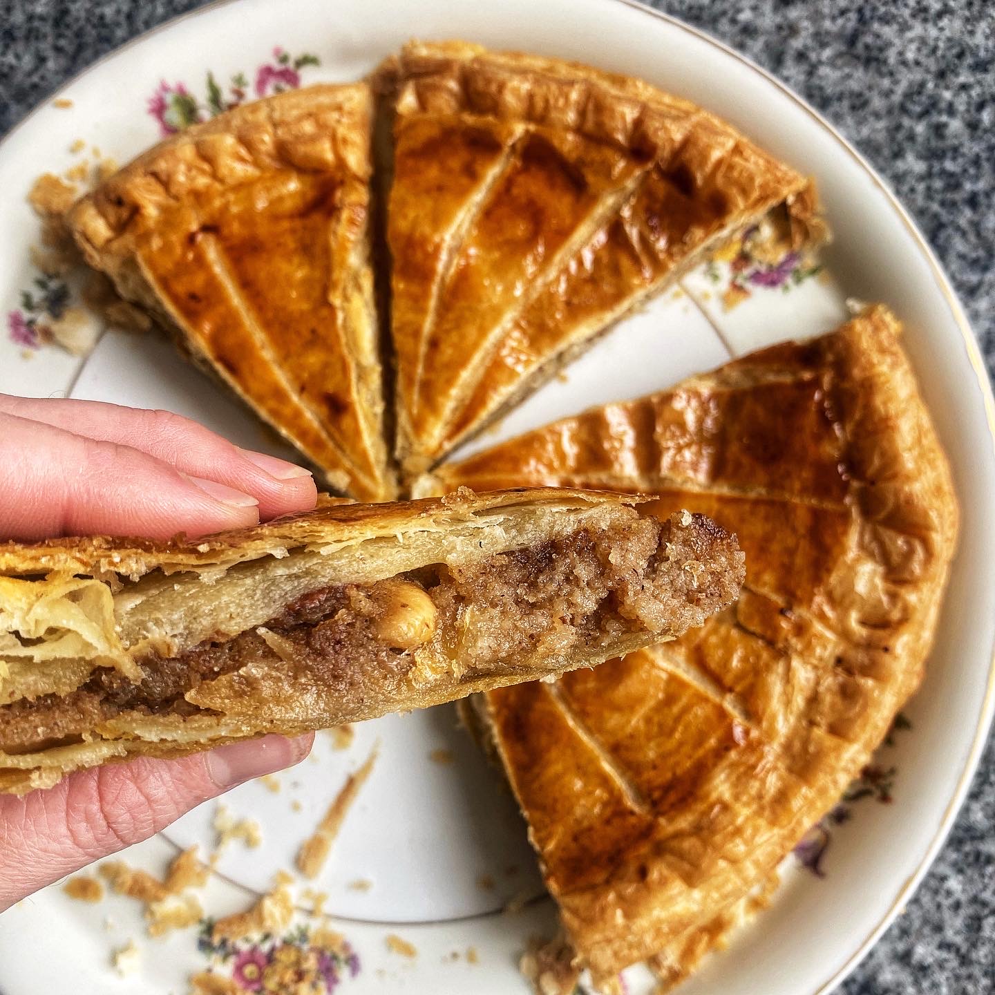 Galette des rois de Marseille, Encore un Morceau 