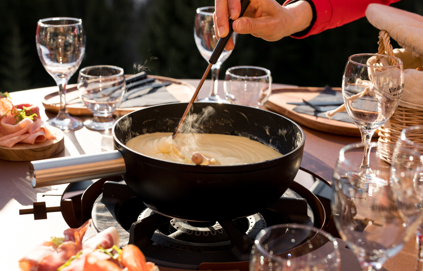 Fondue en station de ski au Resto des Bulles