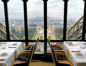 Où déjeuner avec vue sur la Tour Eiffel à Paris